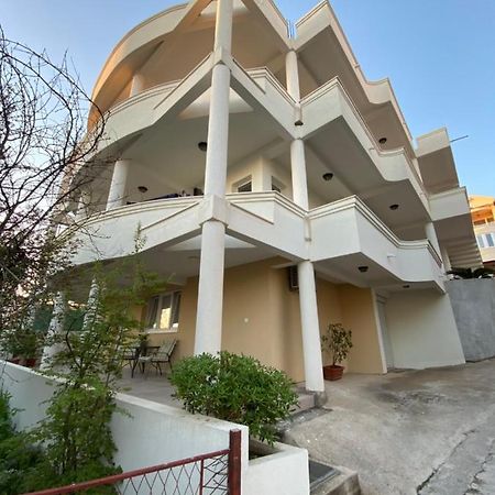 Dajkovic Apartmani Bar Eksteriør billede