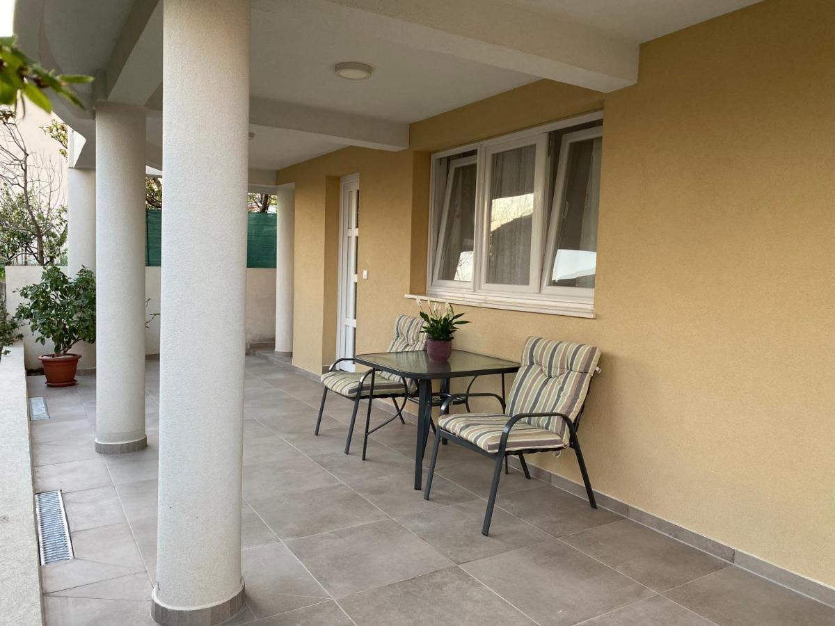 Dajkovic Apartmani Bar Eksteriør billede